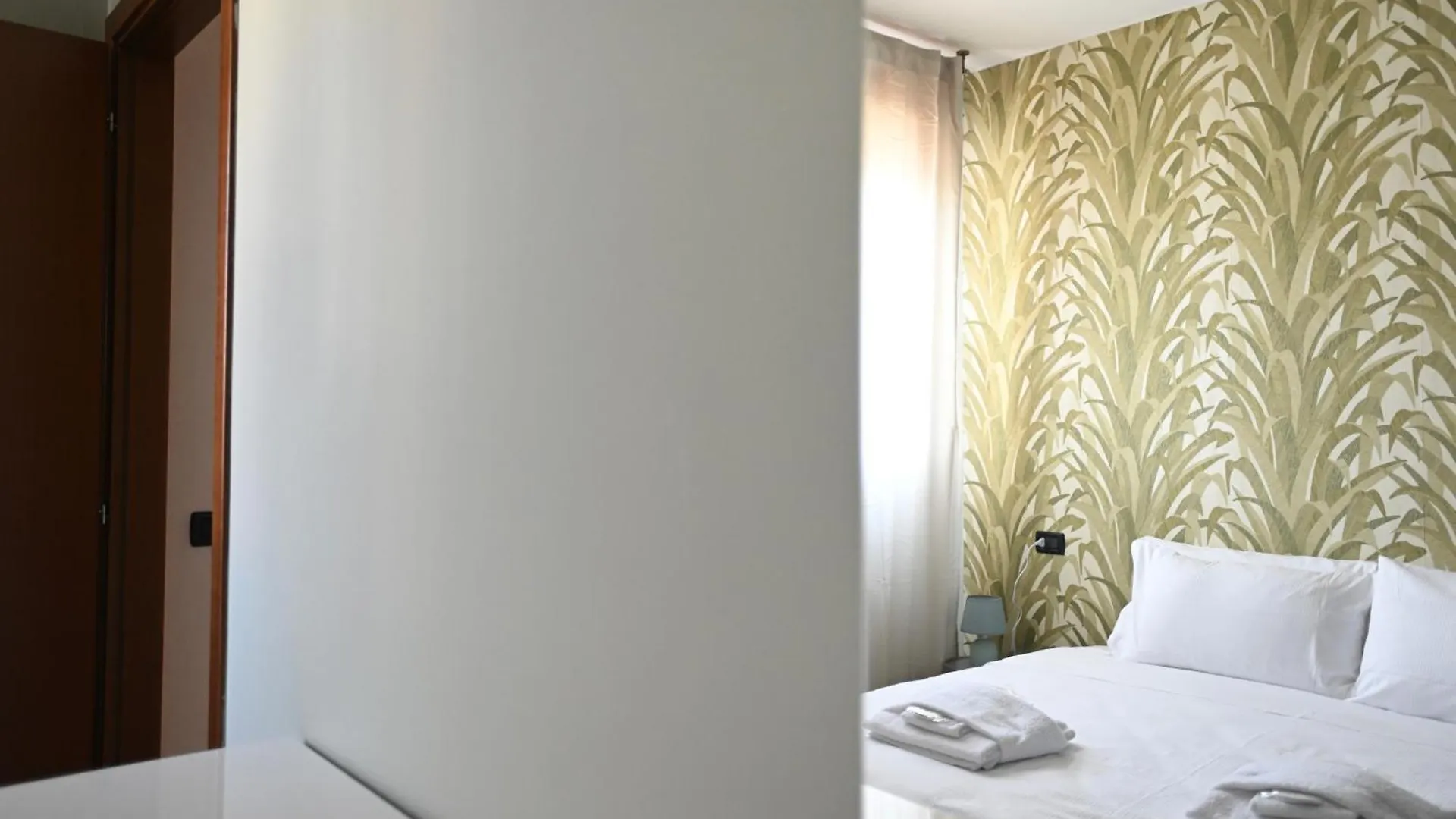 L Arche Comfort E Relax Nice Living In Breda Milan Apartment
