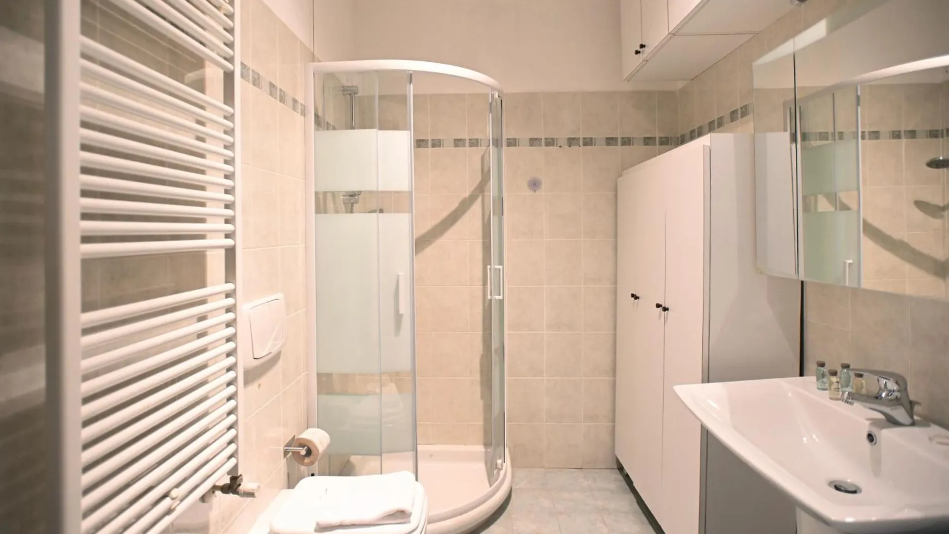 Apartment L Arche Comfort E Relax Nice Living In Breda Milan